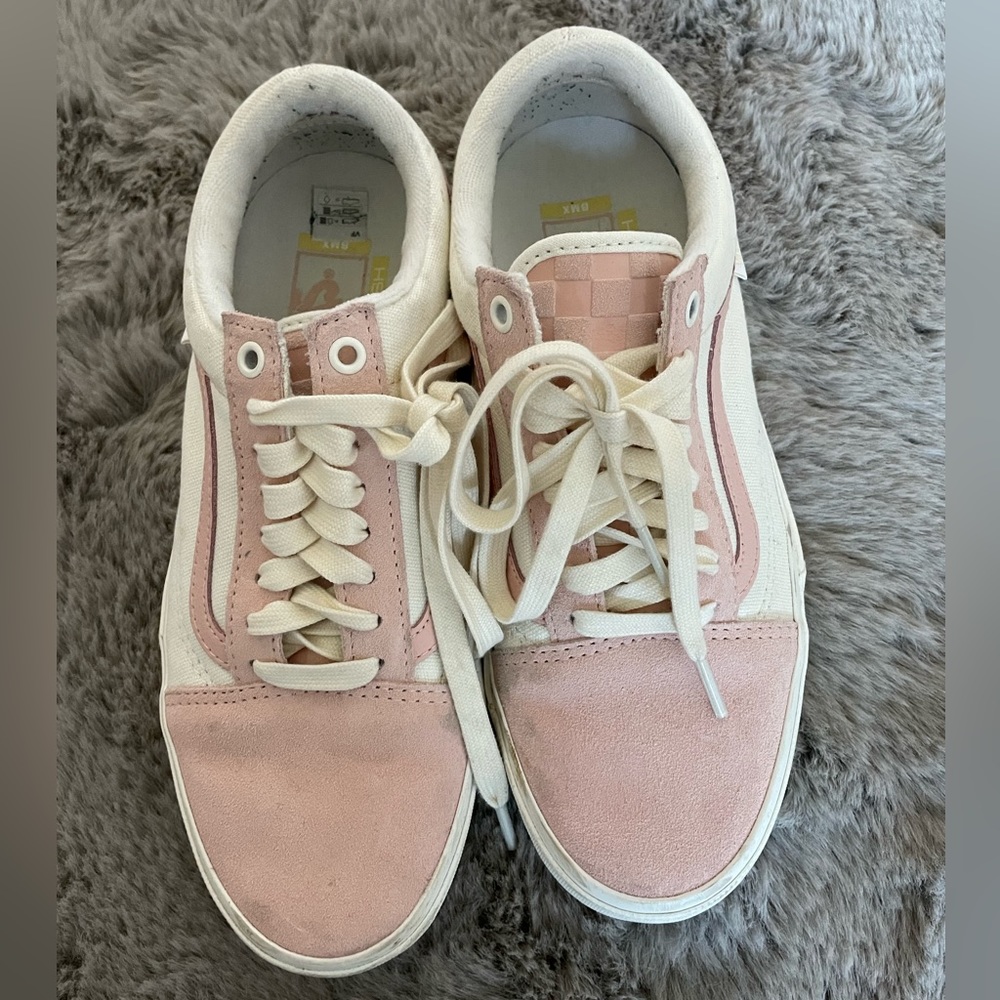 Vans - Picture 5 of 5